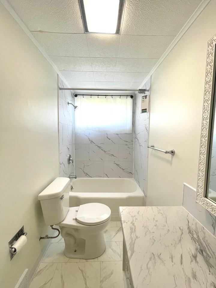 1016 Stephenson Ave #1 - Photo 7 of 13