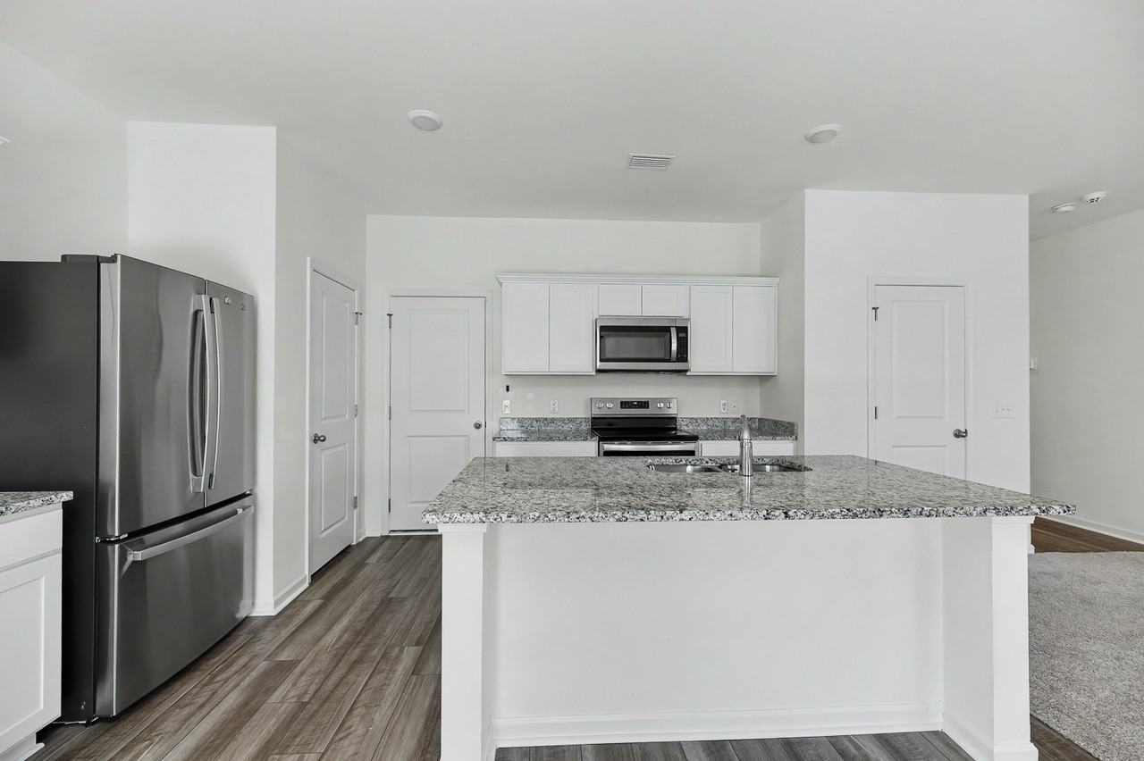 4418 Ocean Farm Dr - Photo 3 of 29