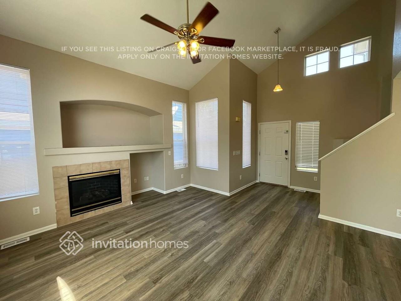 5207 Creek Way - Photo 3 of 16
