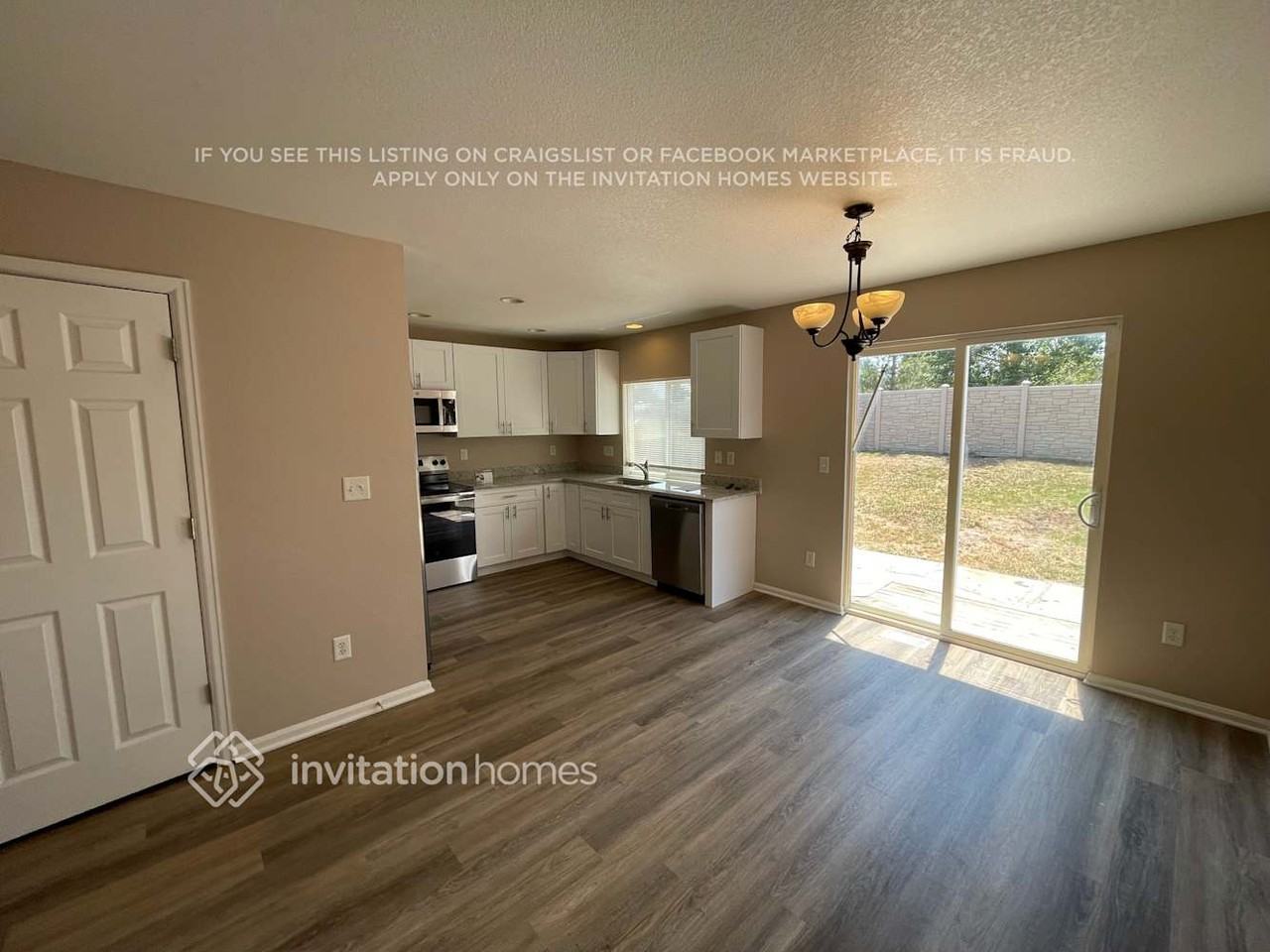 5207 Creek Way - Photo 4 of 16