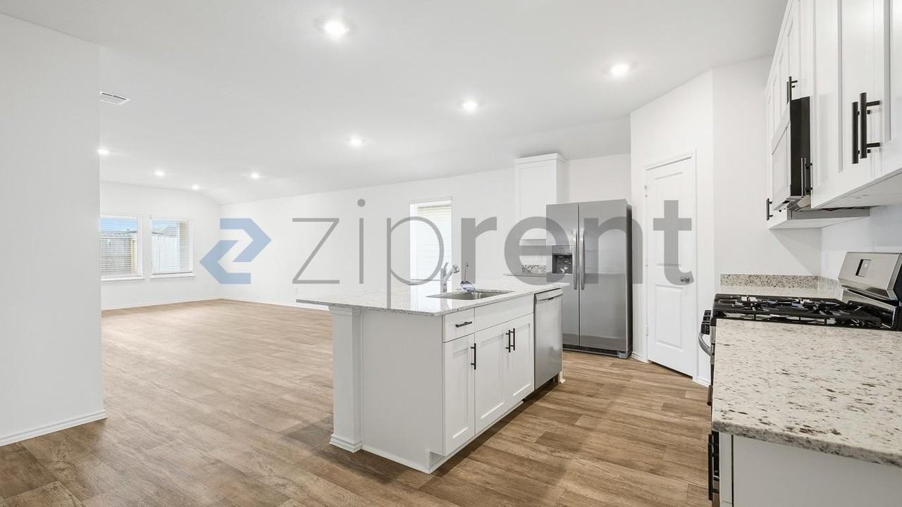 31306 Bentley Glen Ln - Photo 4 of 18