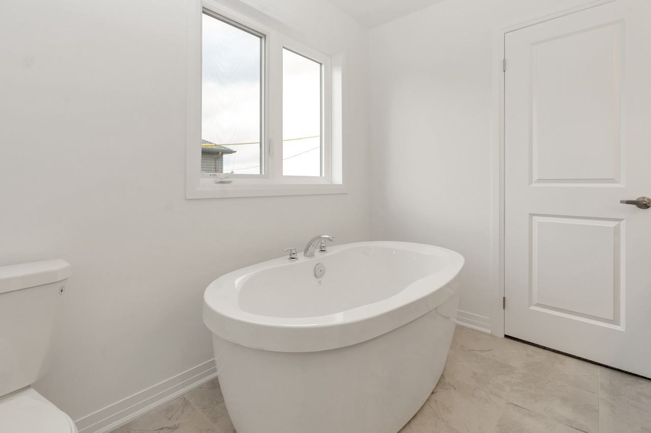 Hepburn Place - Photo 2 of 31
