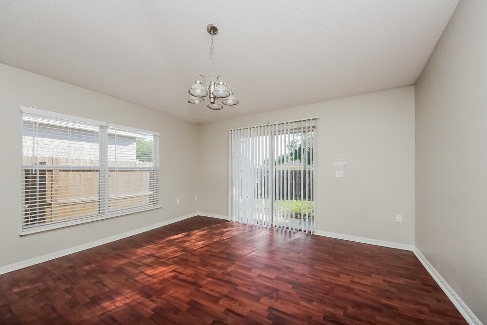 2923 Elbib Dr - Photo 4 of 16