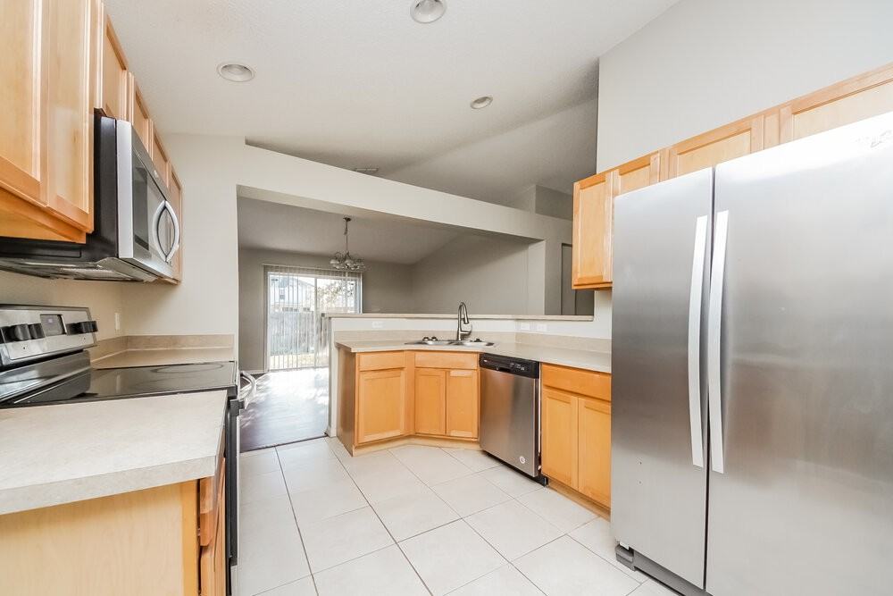 2923 Elbib Dr - Photo 5 of 16