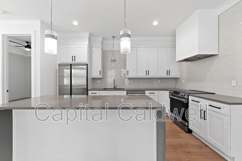 2355 Bahia Vista St - Photo 5 of 48