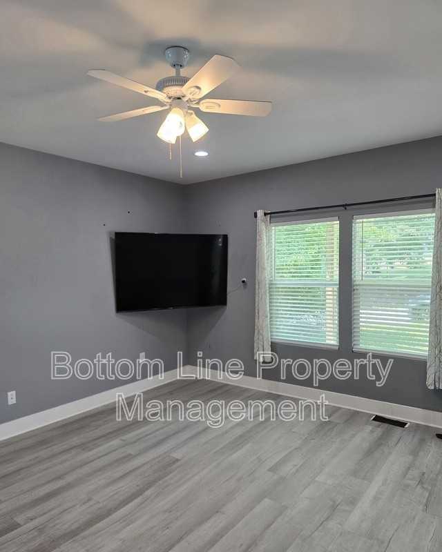 51 Hawthorne St Sw - Photo 7 of 24