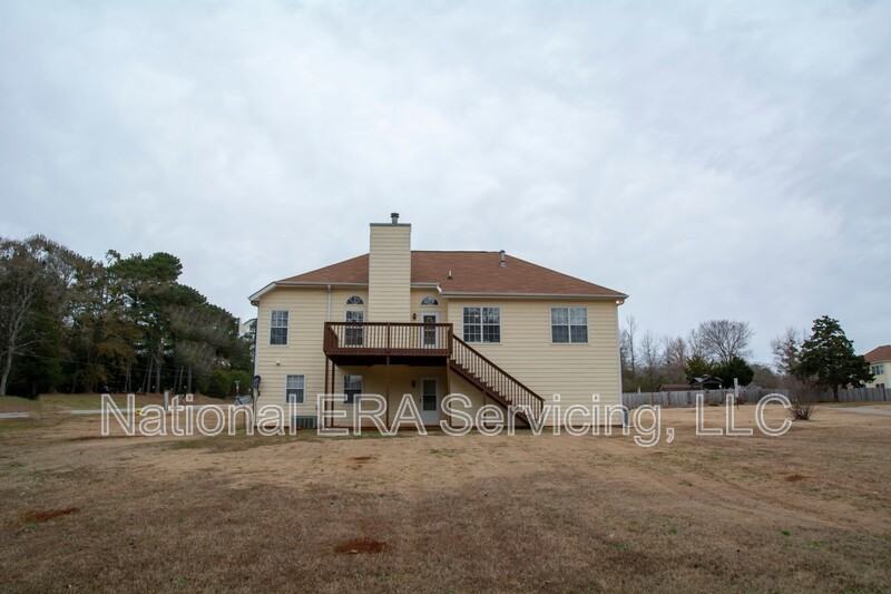 132 Chariot Dr - Photo 2 of 12