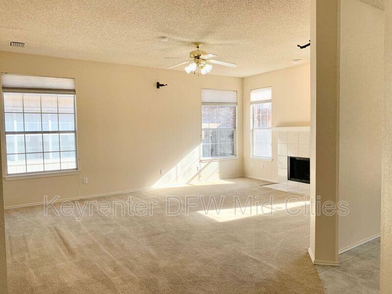 2320 Kittyhawk Dr - Photo 6 of 28