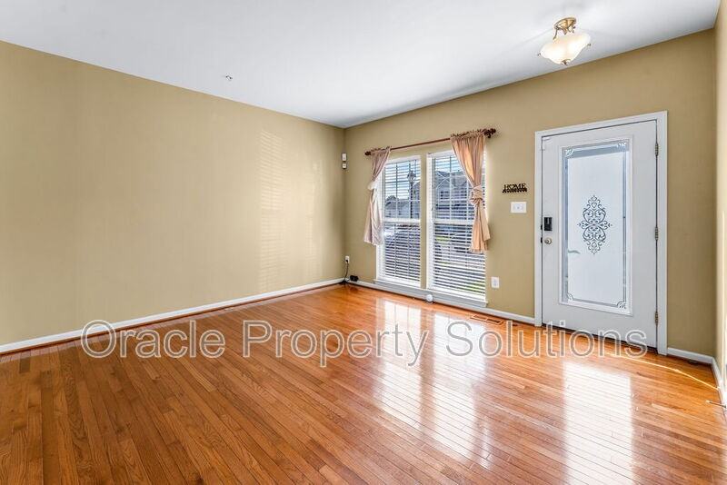 7550 Maiden Head Dr - Photo 3 of 40