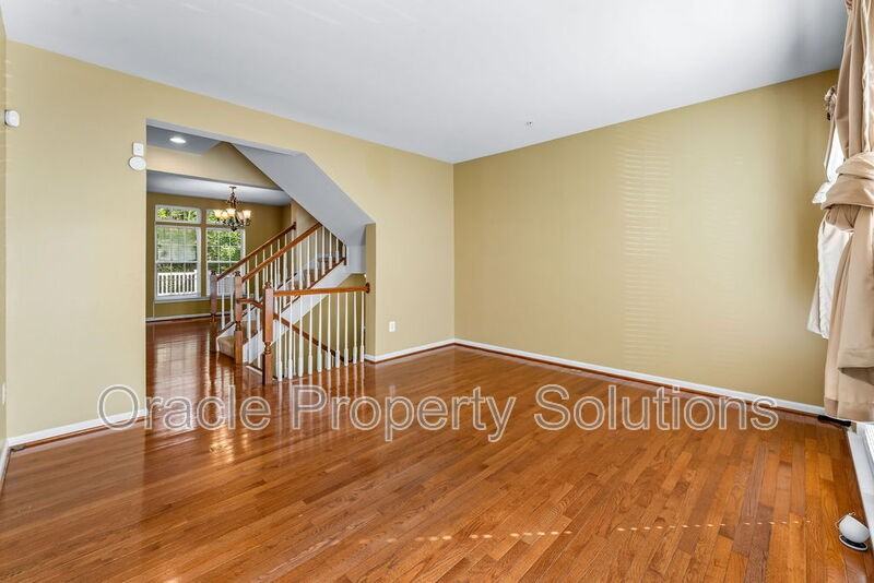 7550 Maiden Head Dr - Photo 5 of 40