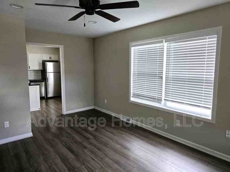 421 N Marion St - Photo 3 of 12