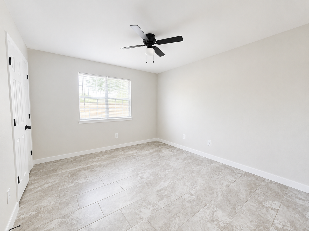 1804 Oasis Avenue - Photo 6 of 15