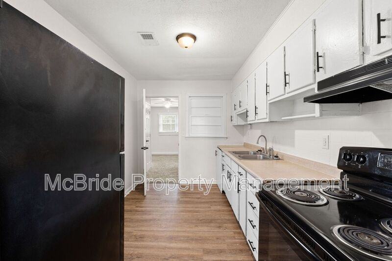 510 Laney Walker Blvd - Photo 5 of 22