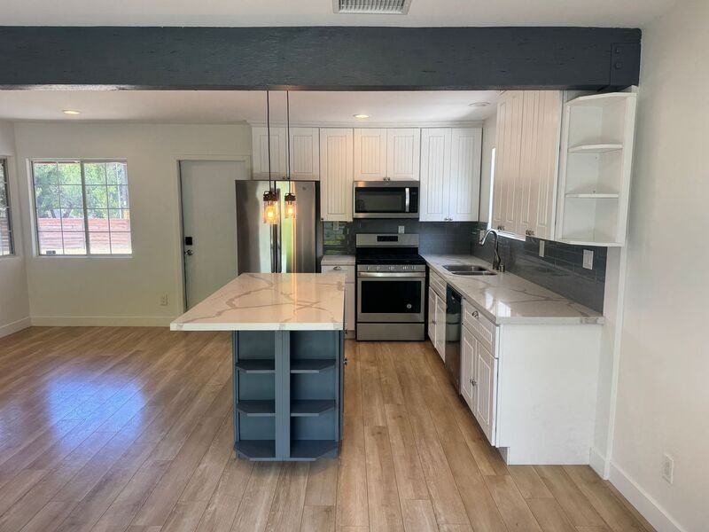 12503 Buckskin Trl - Photo 3 of 41