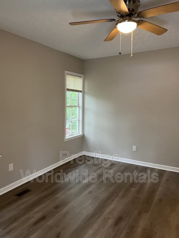 4708 11th Ave - Photo 6 of 6