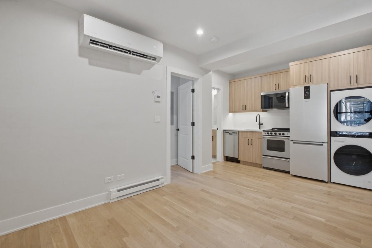 2237 North Bissell Street #3N - Photo 6 of 8