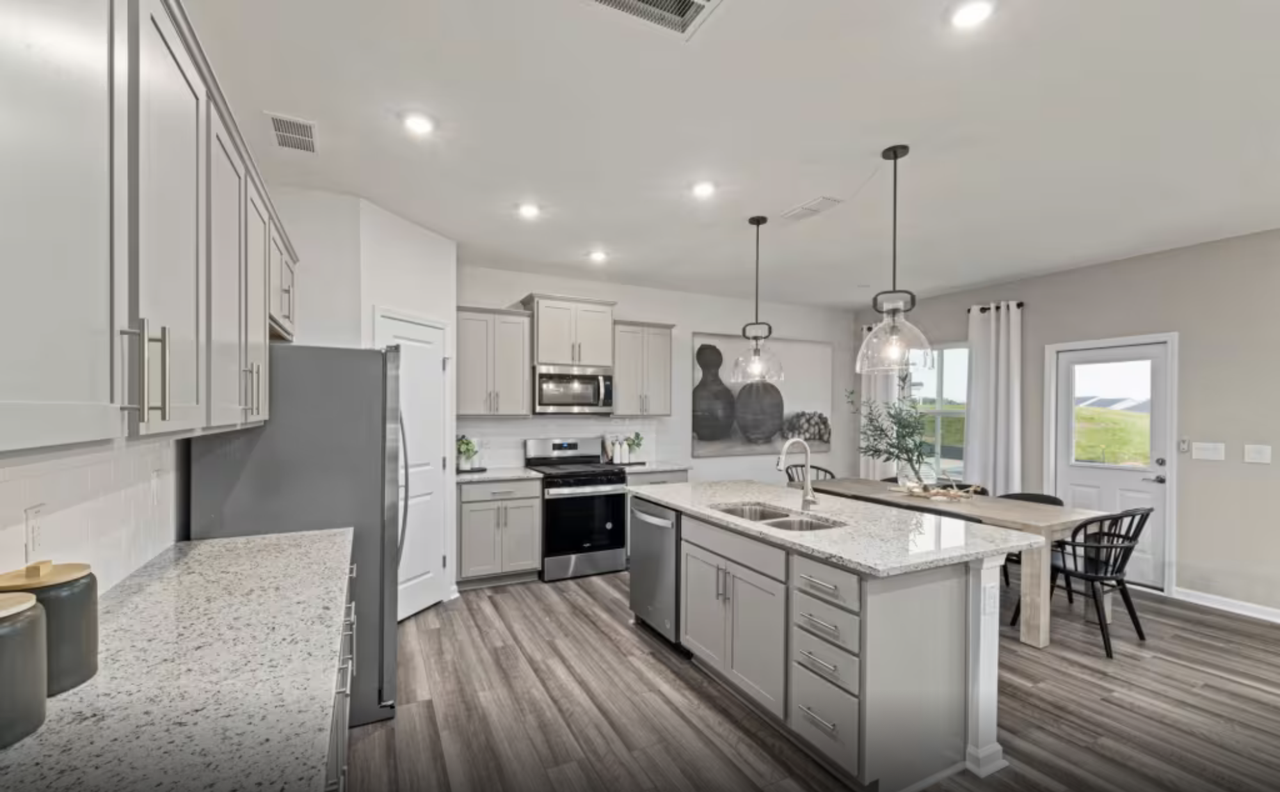 2500 Seacoast Ave - Photo 3 of 15