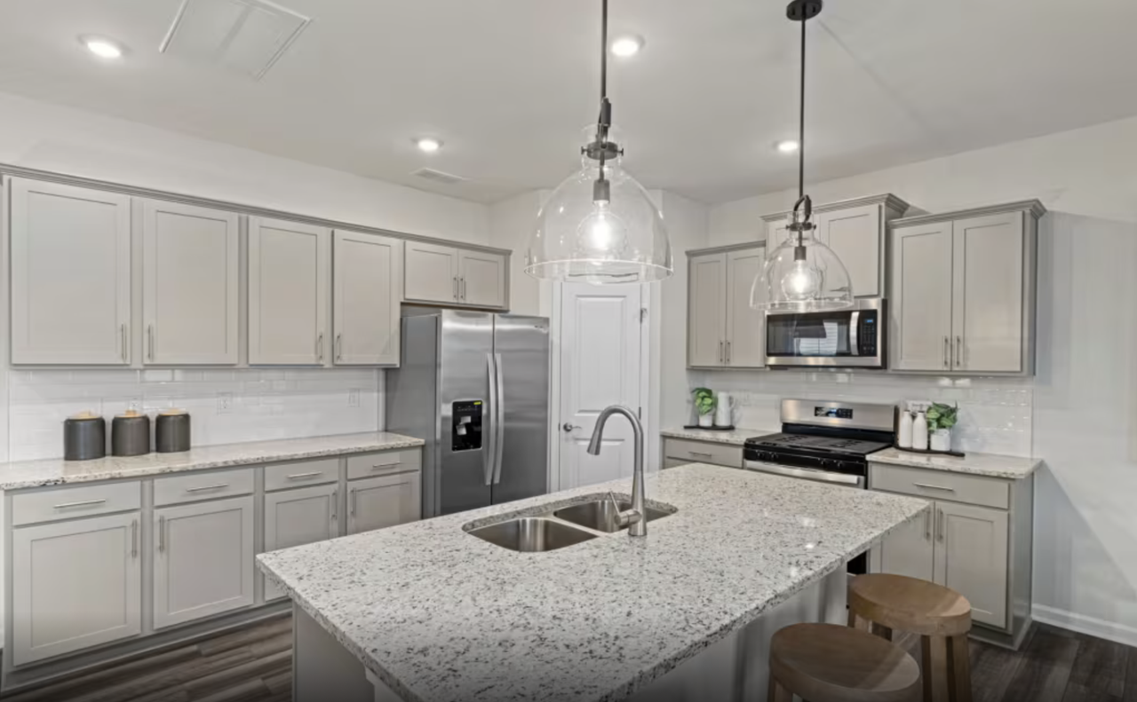 2500 Seacoast Ave - Photo 4 of 15
