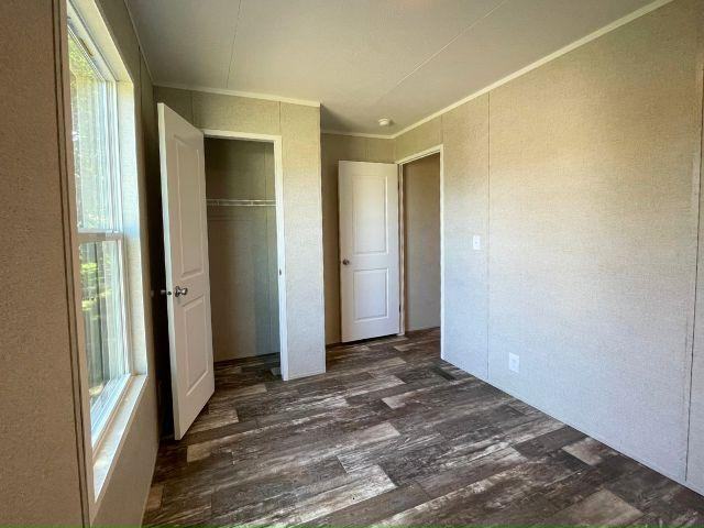 8776 Turkey Ridge Rd - Photo 6 of 32