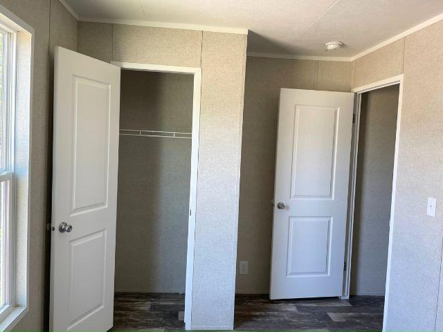 8776 Turkey Ridge Rd - Photo 7 of 32
