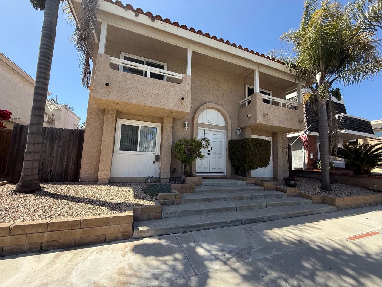215 18th Street - Photo 5 of 36