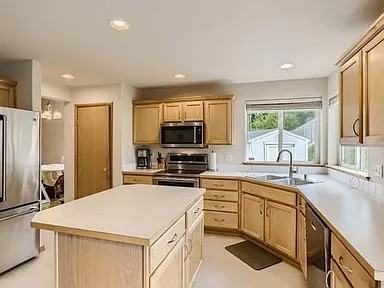 1519 Hemlock Court - Photo 4 of 13