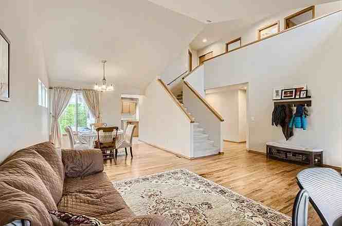 1519 Hemlock Court - Photo 3 of 13