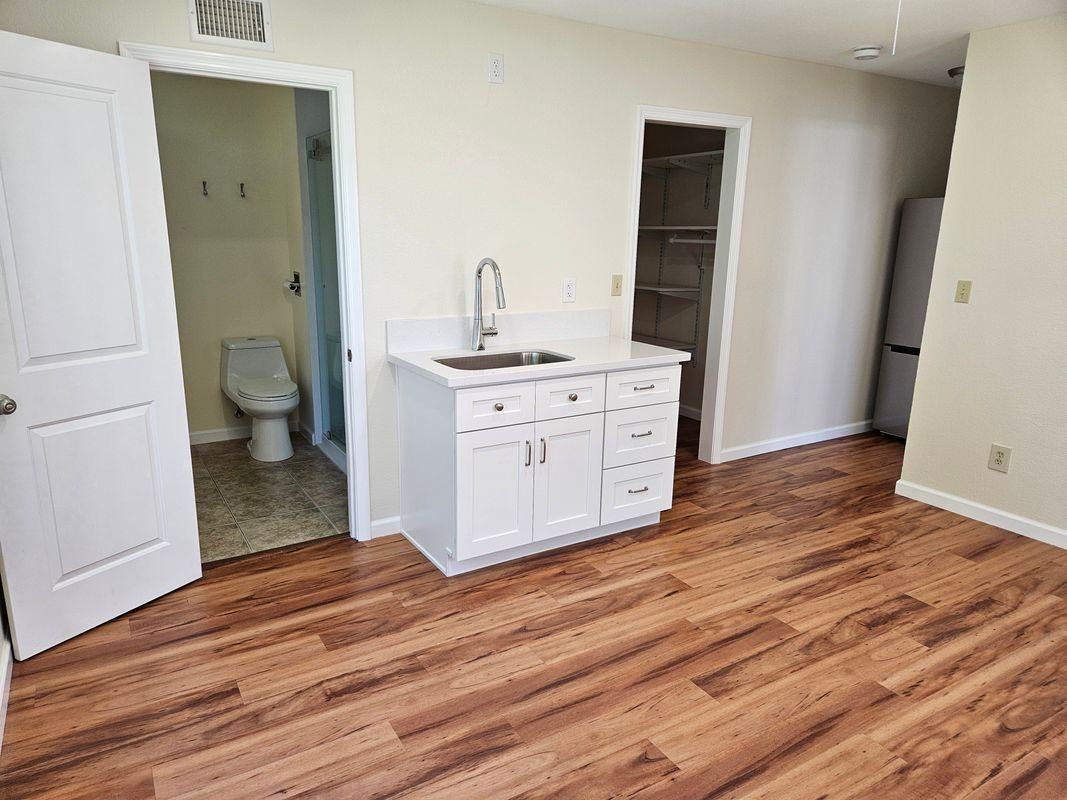 12729 Andy St - Photo 3 of 10