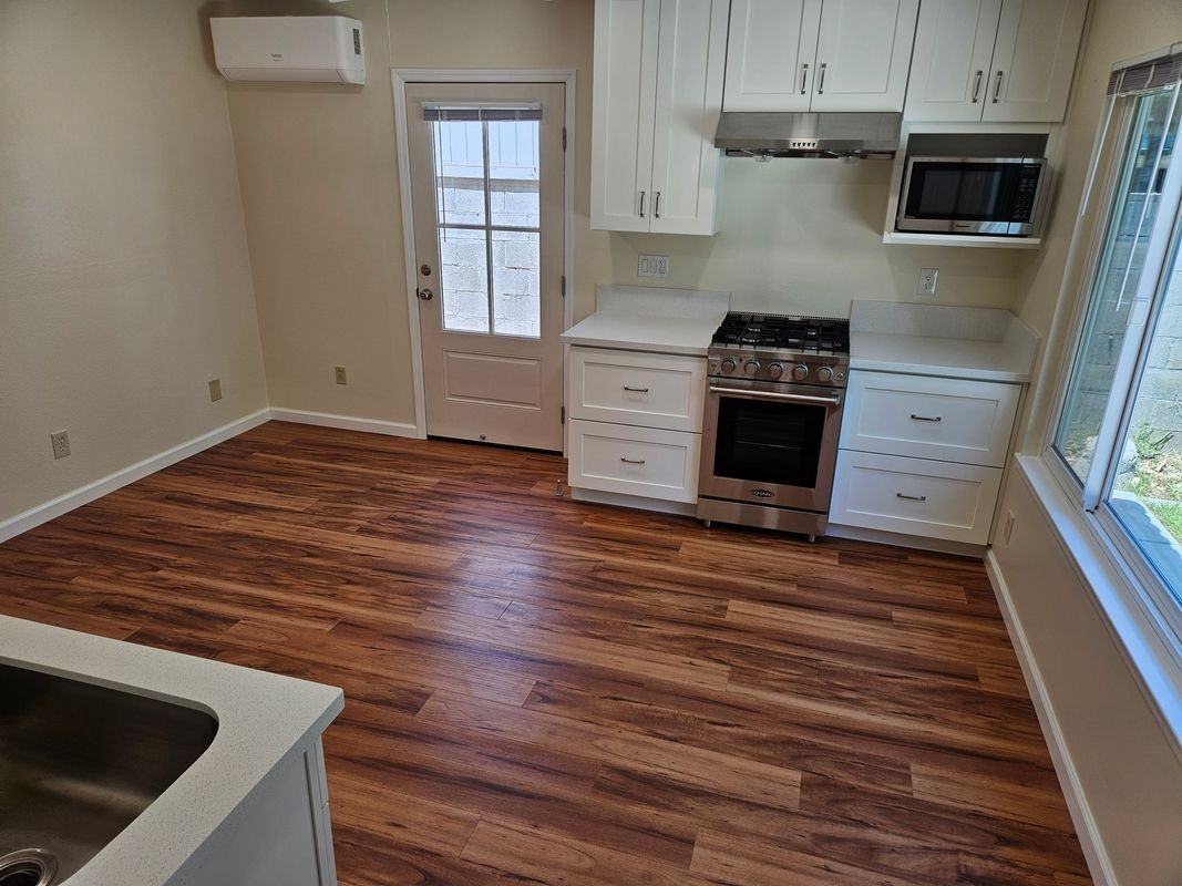 12729 Andy St - Photo 4 of 10