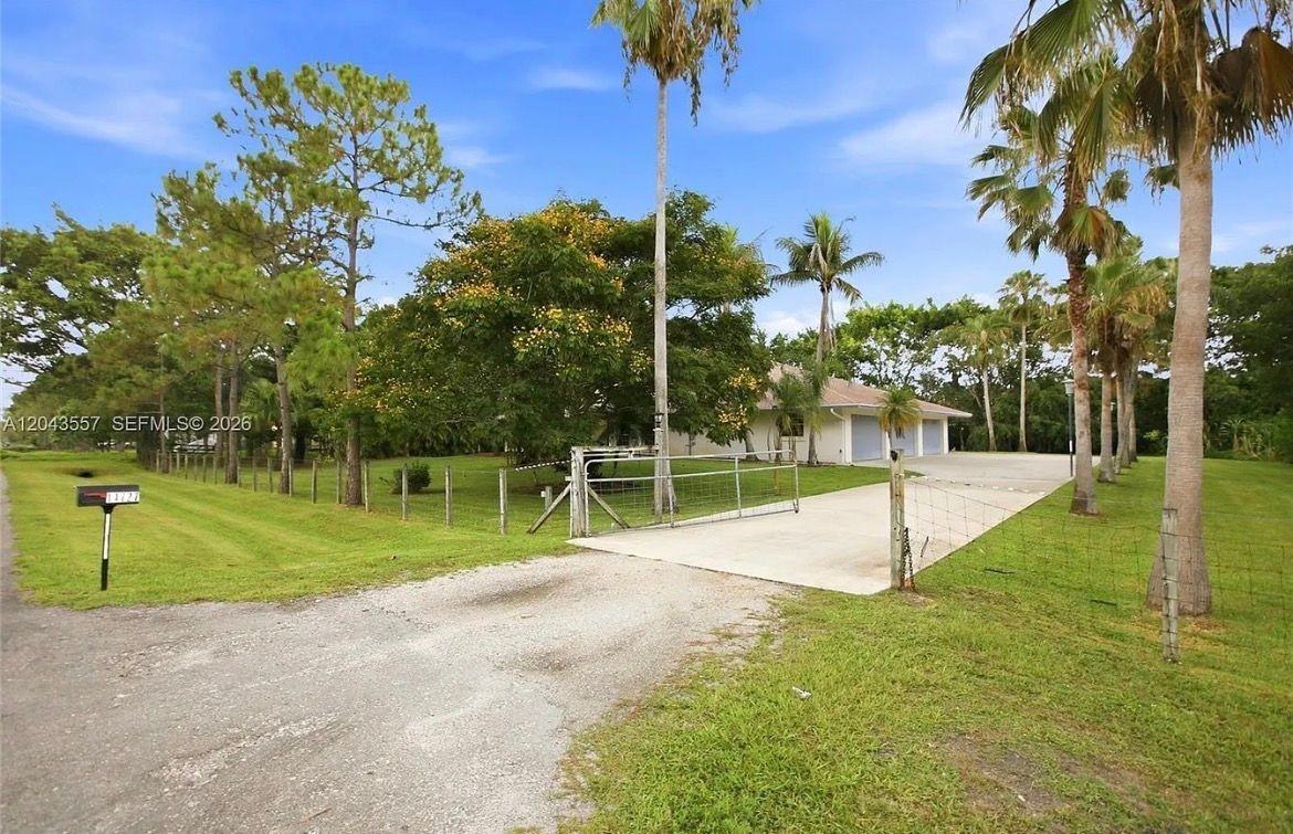 14727 97th Rd N - Photo 2 of 17