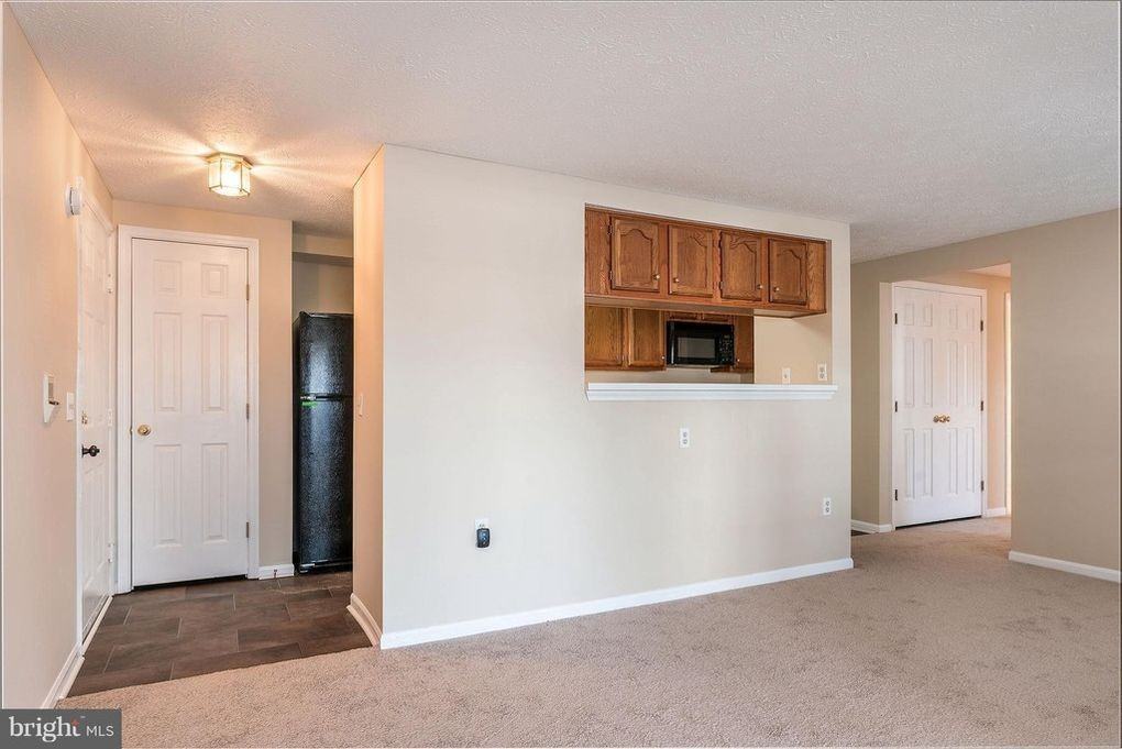 611 Himes Ave ##104 - Photo 3 of 14