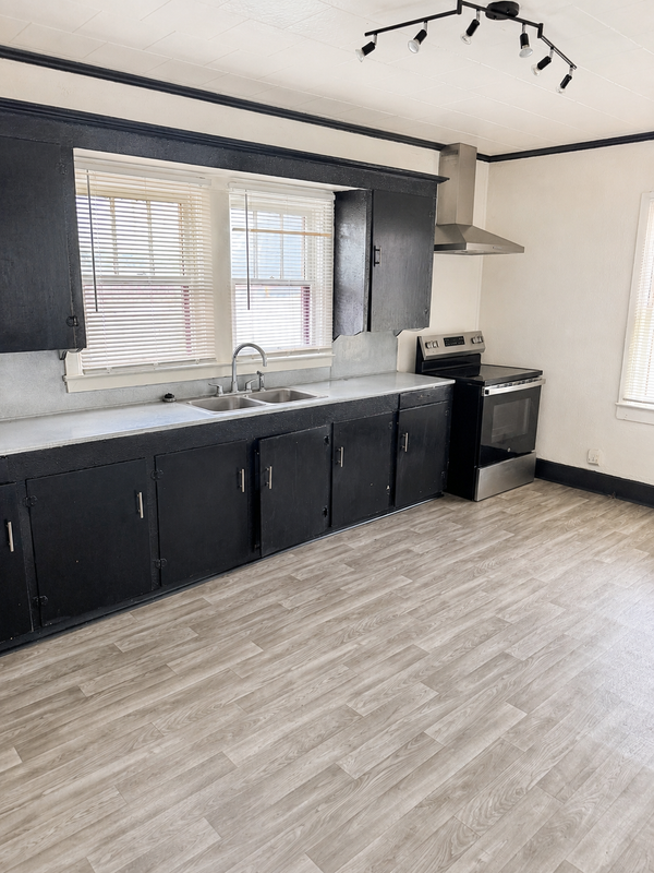 205 Jimmie St - Photo 2 of 10