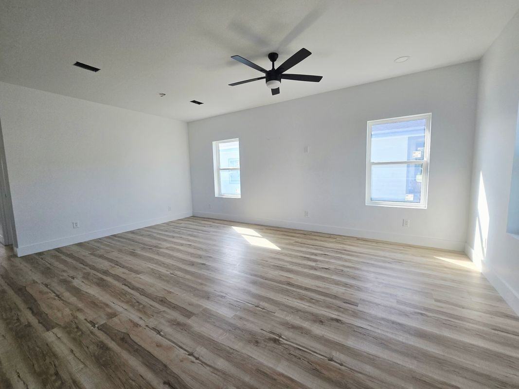 9428 Starfish Ave - Photo 5 of 13