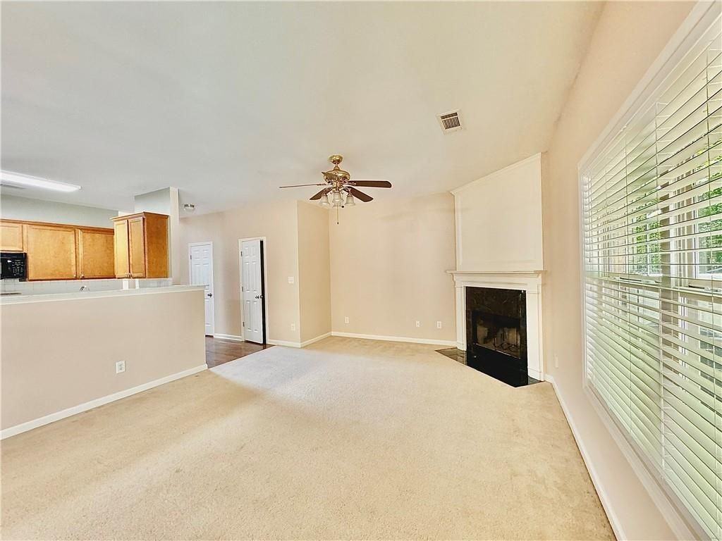 370 Creek Manor Way - Photo 2 of 16