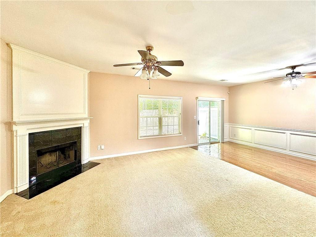 370 Creek Manor Way - Photo 3 of 16