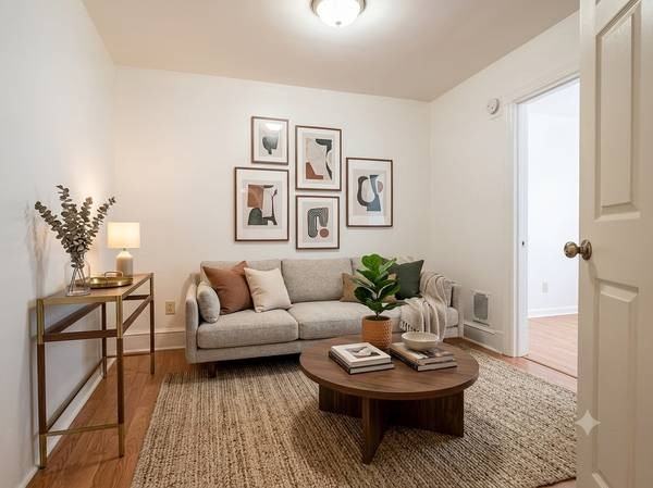 1042 Halsey Street #2 - Photo 6 of 7