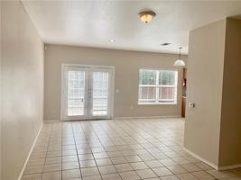 featured image of 1121 Terry Dr #B