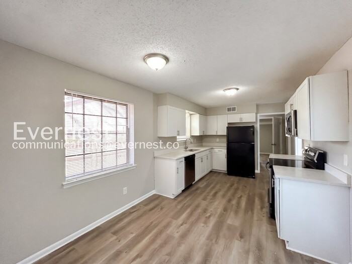 3333 Leschallas Dr - Photo 5 of 26