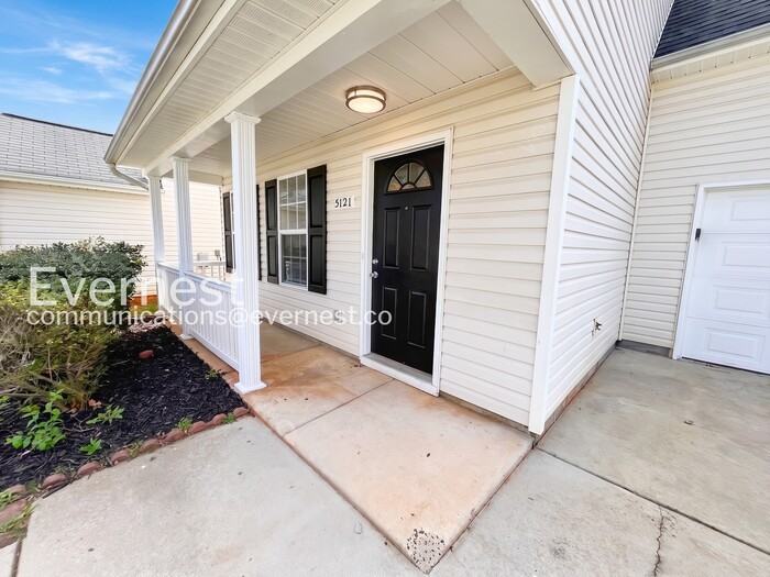 5121 Magnasco Ln - Photo 2 of 24
