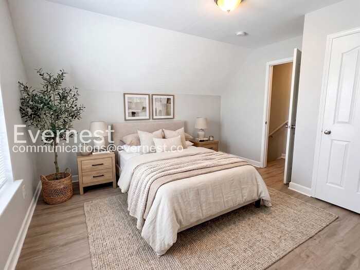 5121 Magnasco Ln - Photo 5 of 24