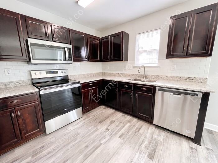 5121 Magnasco Ln - Photo 7 of 24