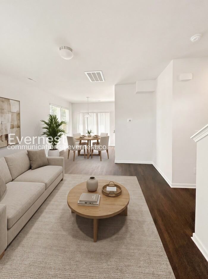 233 W Grover St - Photo 3 of 17