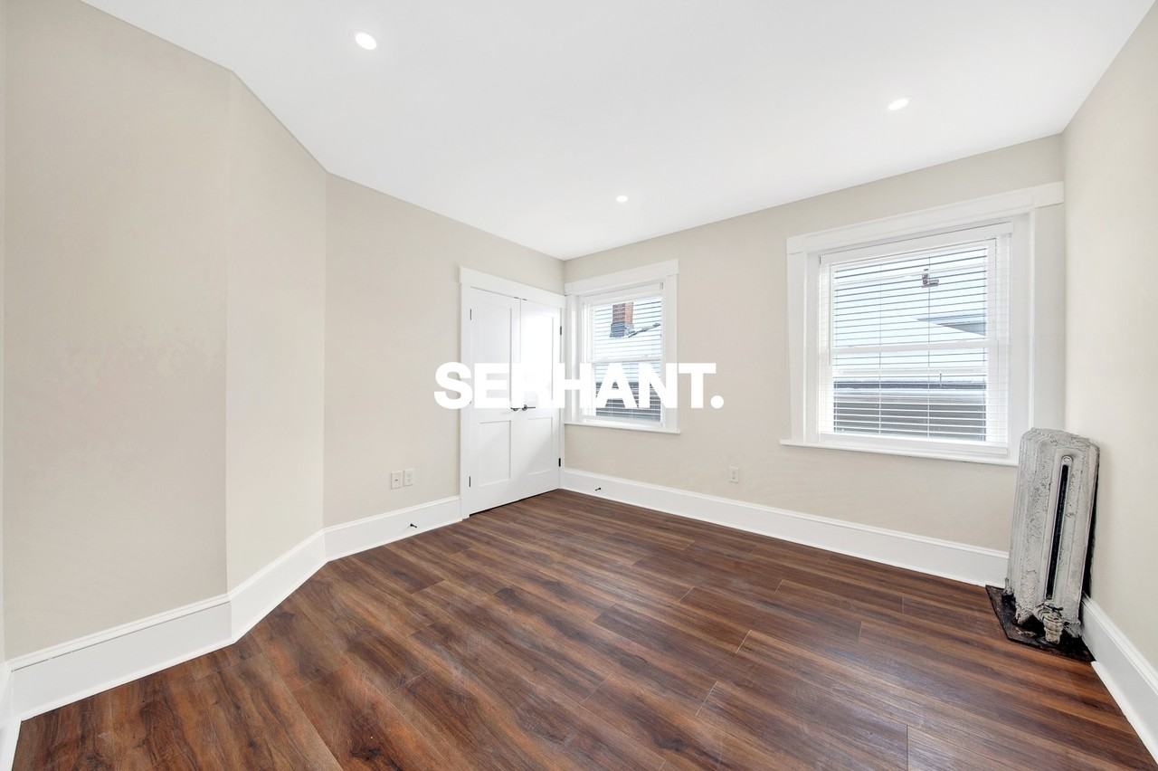 103 School St #3B - Photo 2 of 6