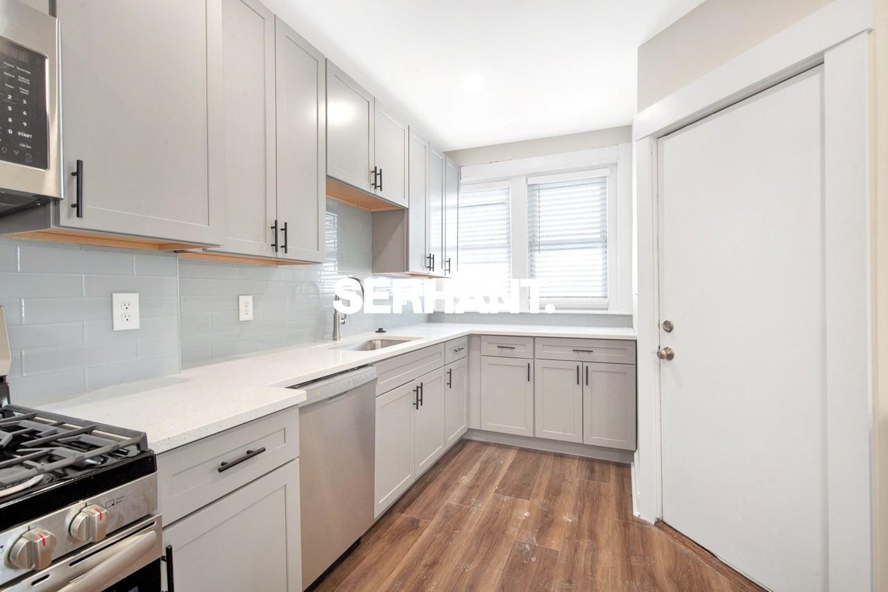 103 School St #3B - Photo 5 of 6