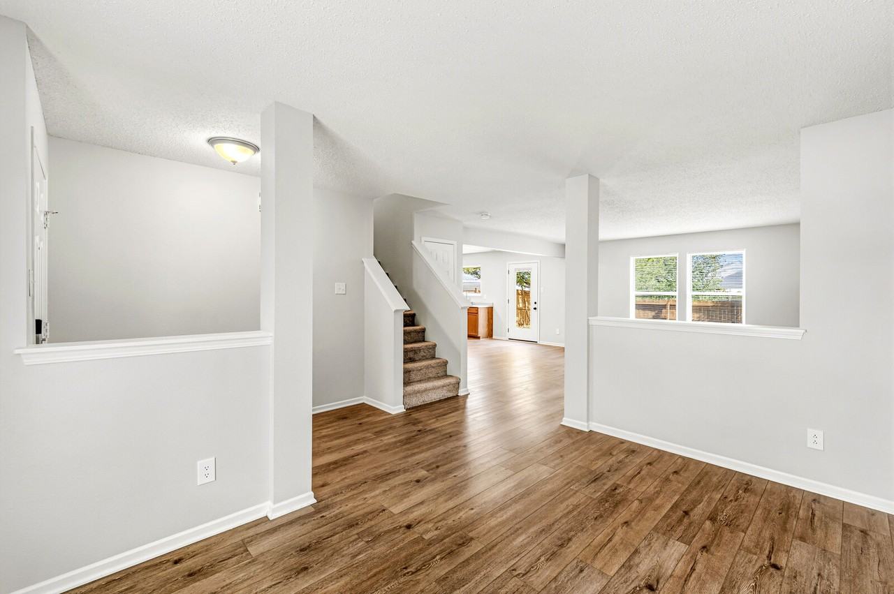6890 W Stansbury Blvd #NA - Photo 3 of 43