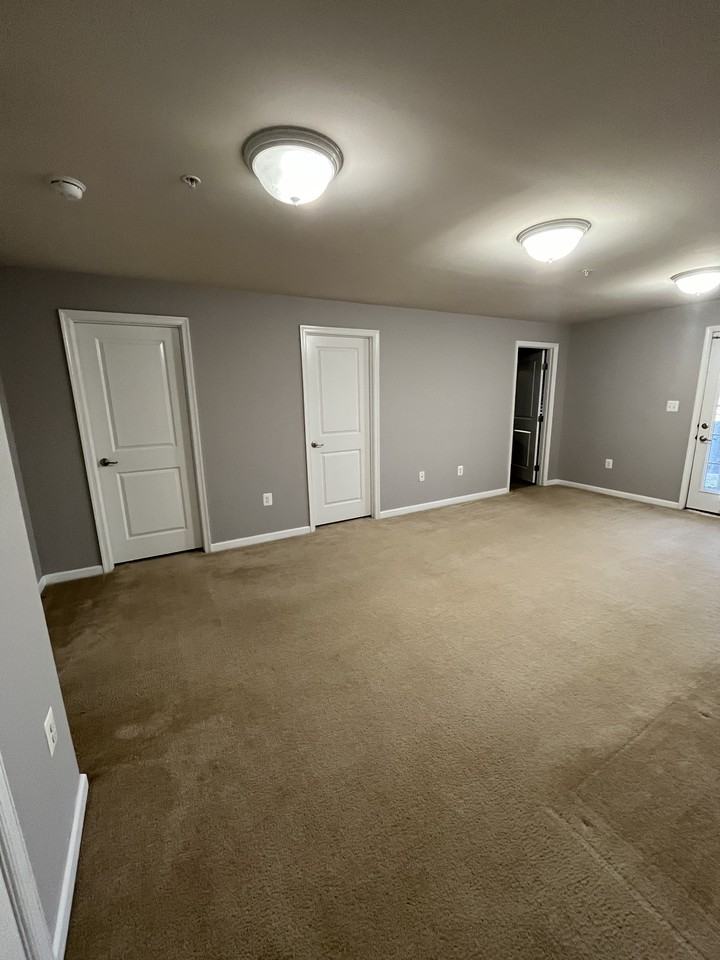 8605 Enoch Pratt Dr #8605 - Photo 3 of 20