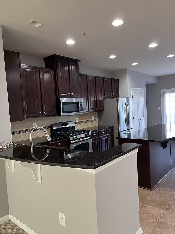 8605 Enoch Pratt Dr #8605 - Photo 7 of 20