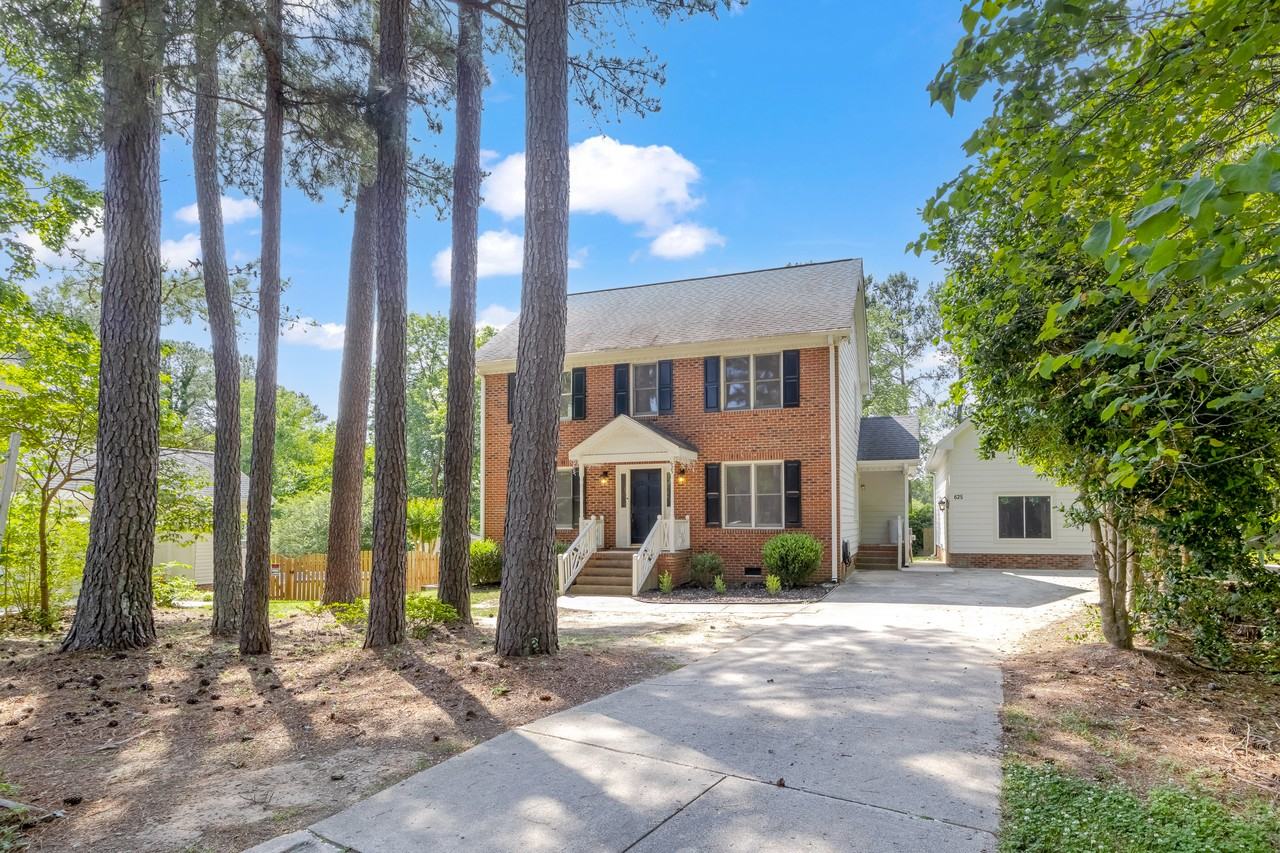 623 Elmwood Ct #NA - Photo 2 of 32