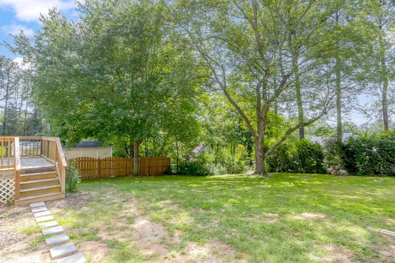 623 Elmwood Ct #NA - Photo 5 of 32