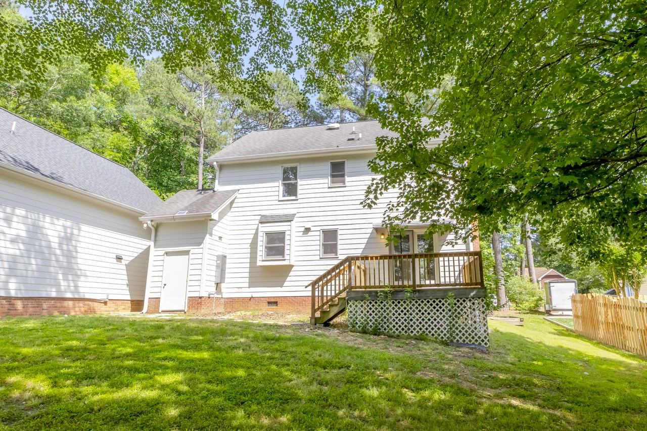 623 Elmwood Ct #NA - Photo 6 of 32
